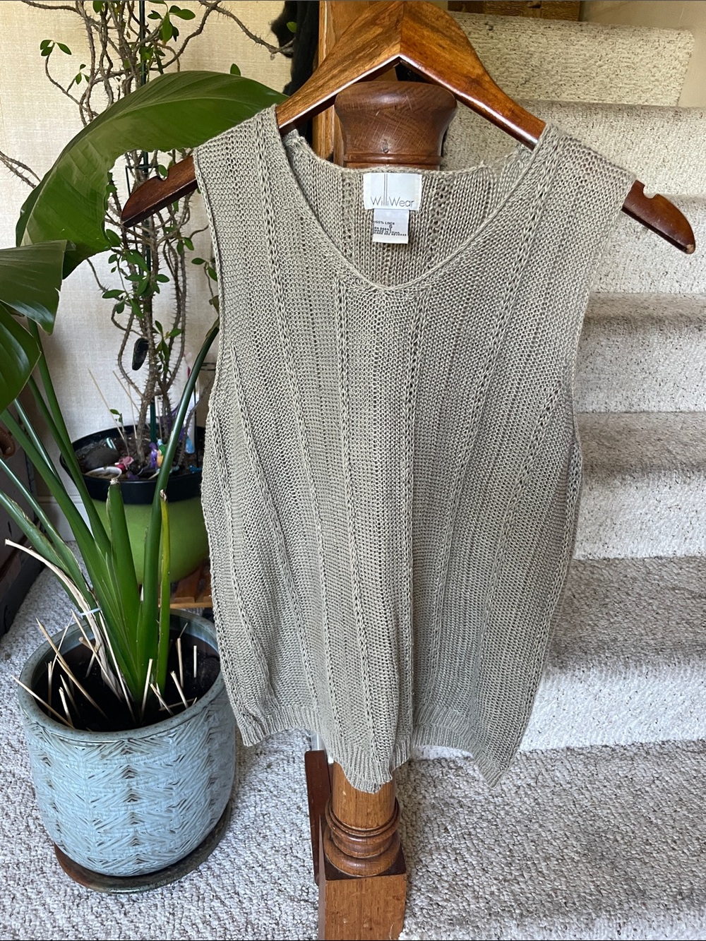 Willi Wear Vintage Beige Sleeveless Linen V-Neck Knit Tank Top